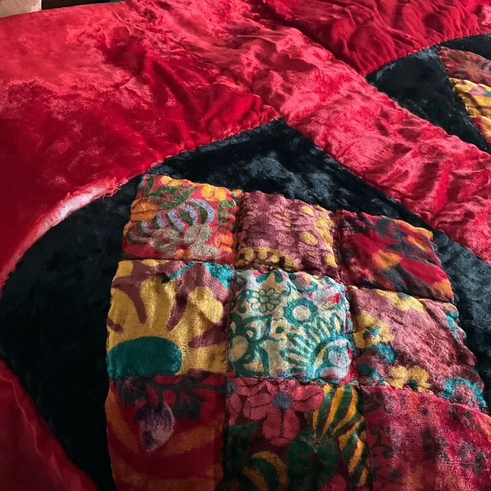 vtg HANDMADE Velvet Quilt Patchwork FLAWED Red Black